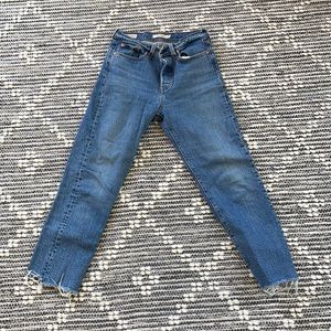 Levi’s Wedgie Straight Cutoff Jeans